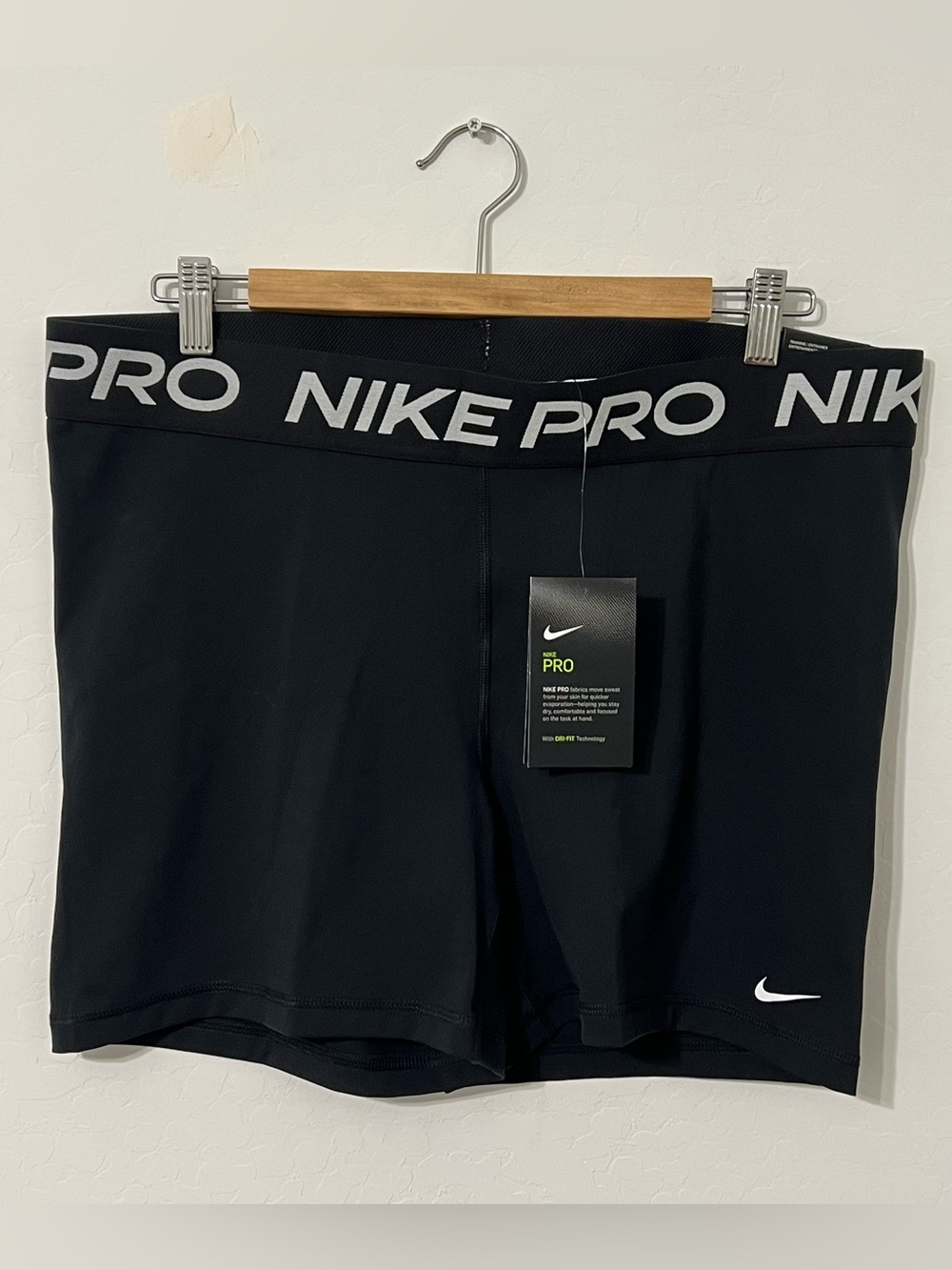 Nike Pro 365 Womens Black 5" Dri-Fit Workout Training Shorts | CZ9831-010 | XXL